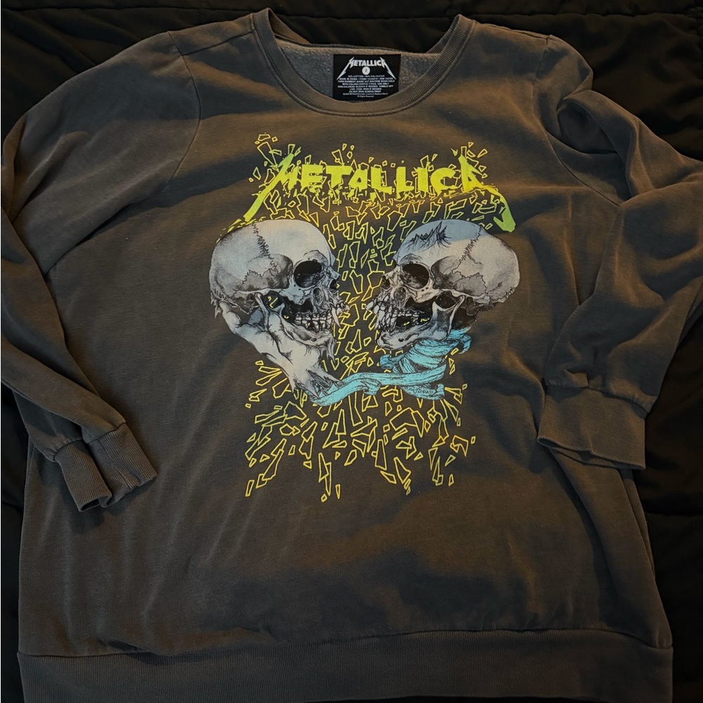 Metallica Graphic Sweatshirt